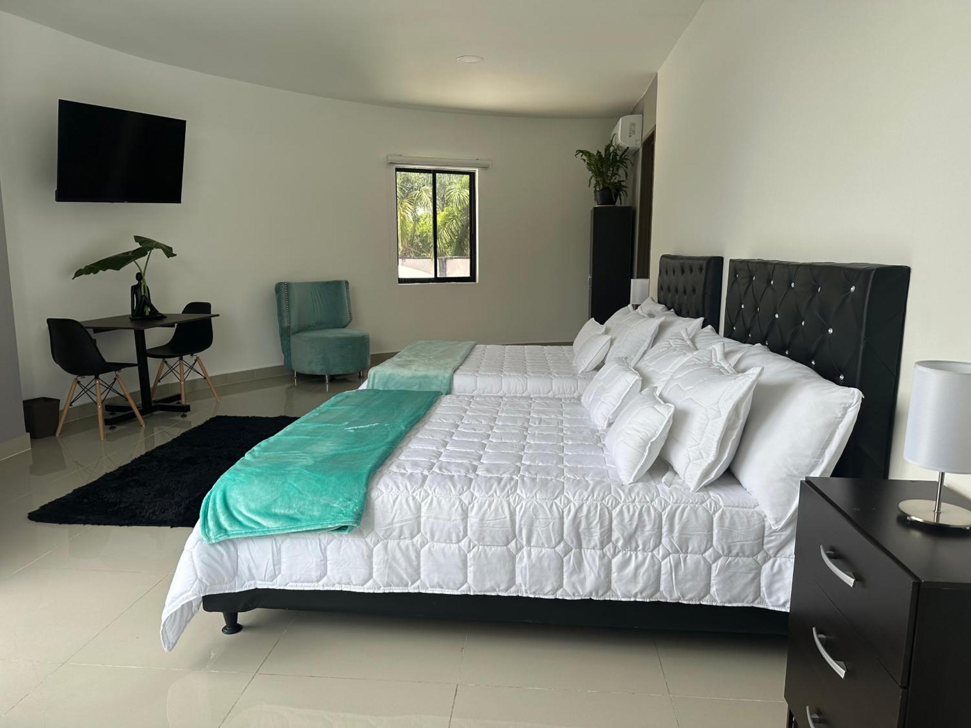 Hotel Boutique Ciudad Jardin Кали Экстерьер фото